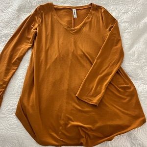 Womens Long Sleeve V-neck Top Size L